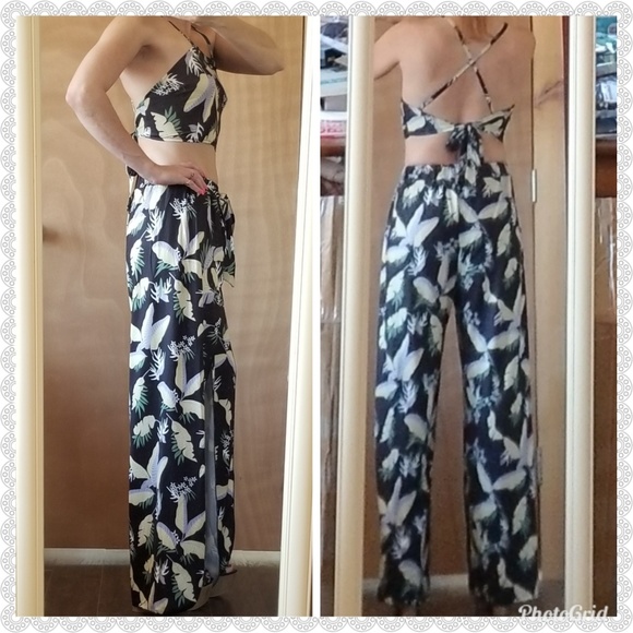 Sz L Leaf Print Halter top and pants set - Picture 3 of 6